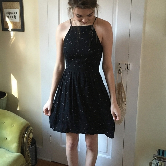 Hollister Dresses & Skirts - Star halter neck dress